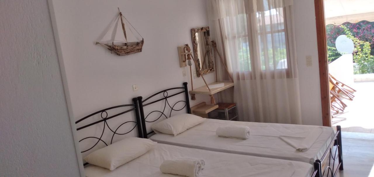 Athina Studio Apartments Kérveli Kültér fotó