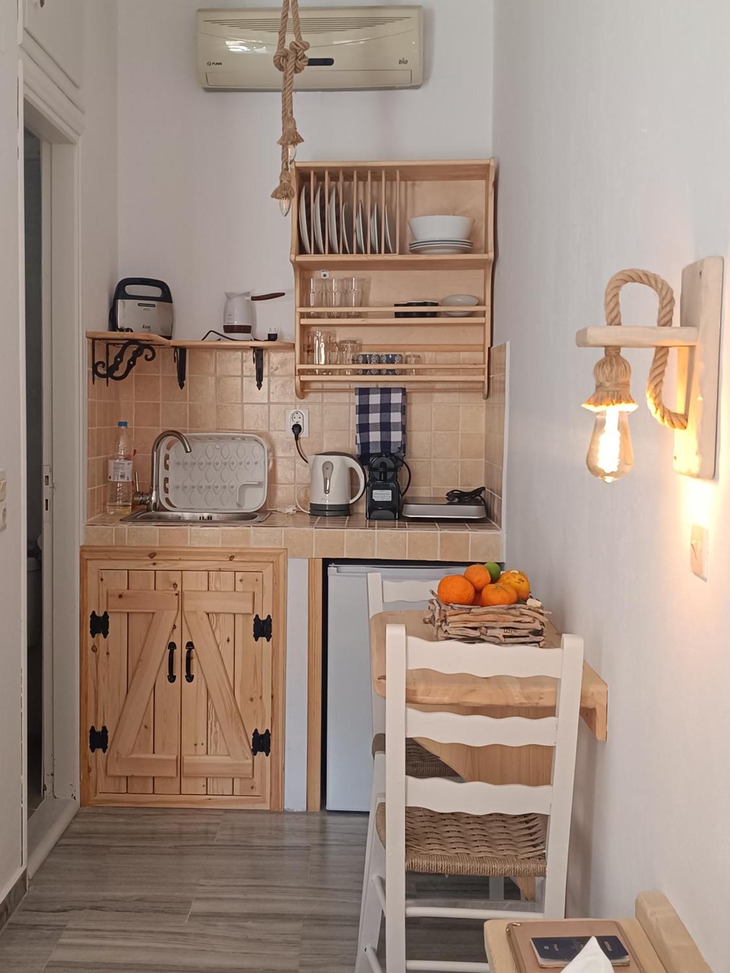 Athina Studio Apartments Kérveli Kültér fotó