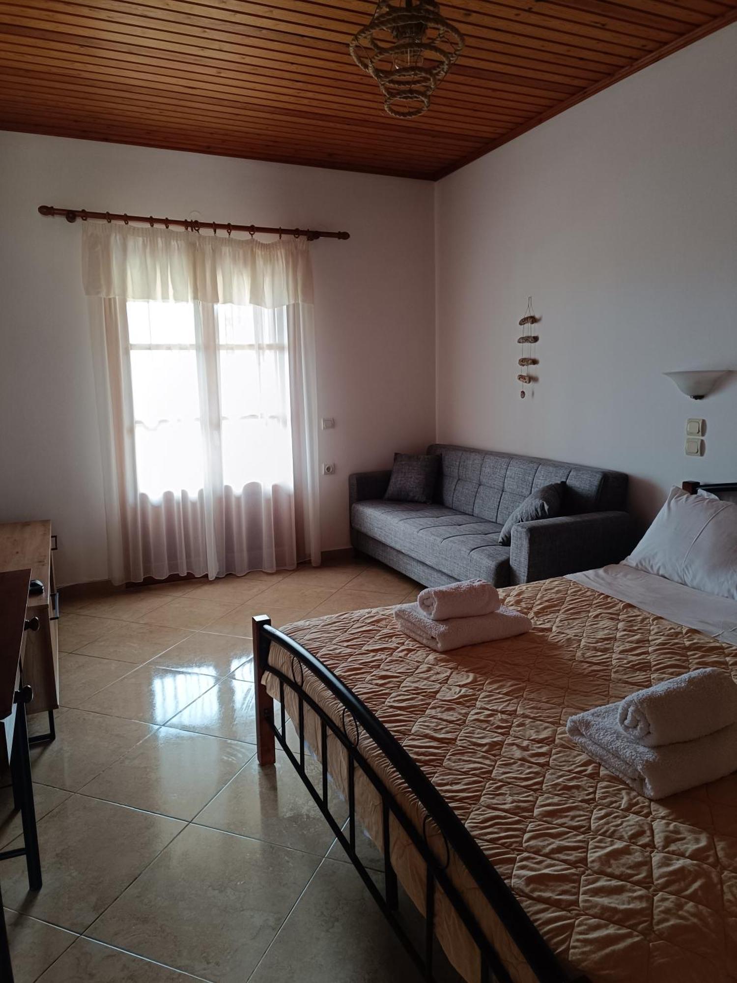 Athina Studio Apartments Kérveli Kültér fotó